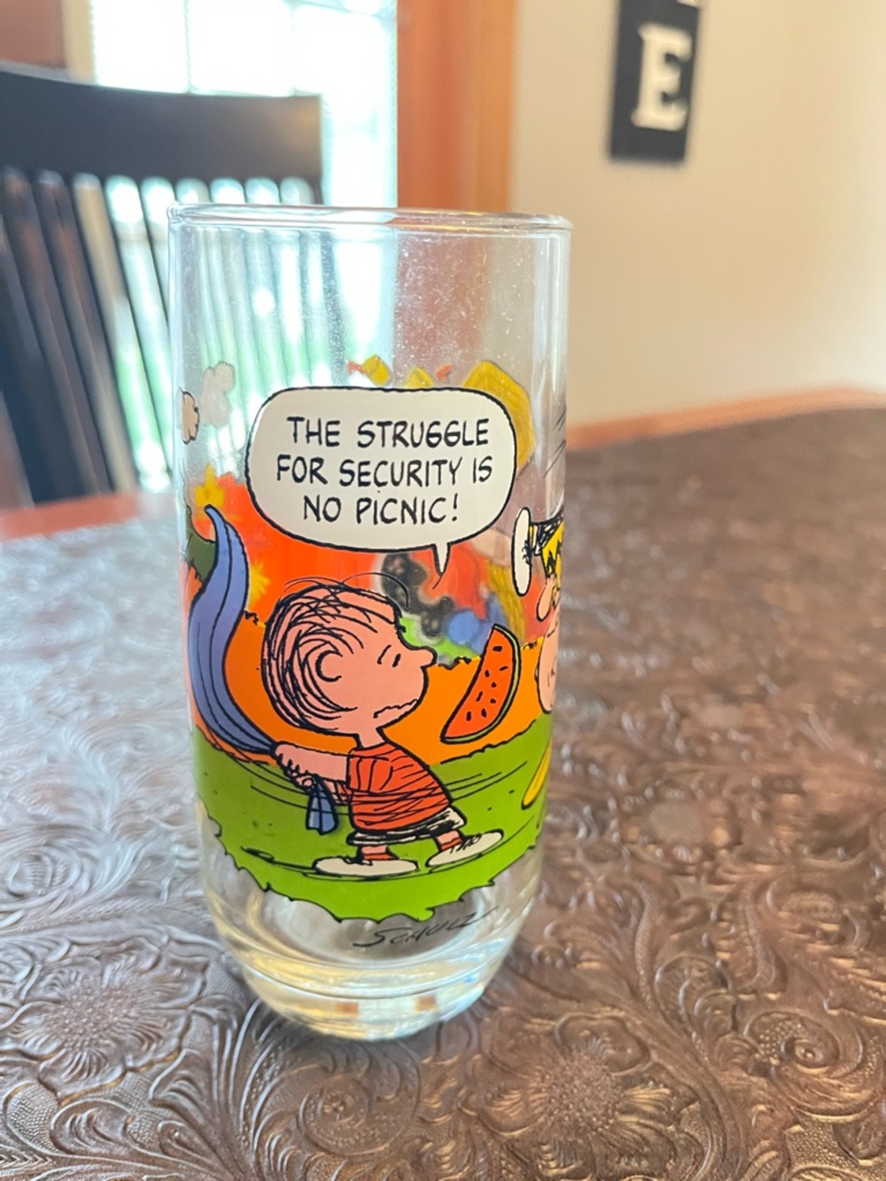 Peanuts Colorful Linus Glass with Hoop and Watermelon Art